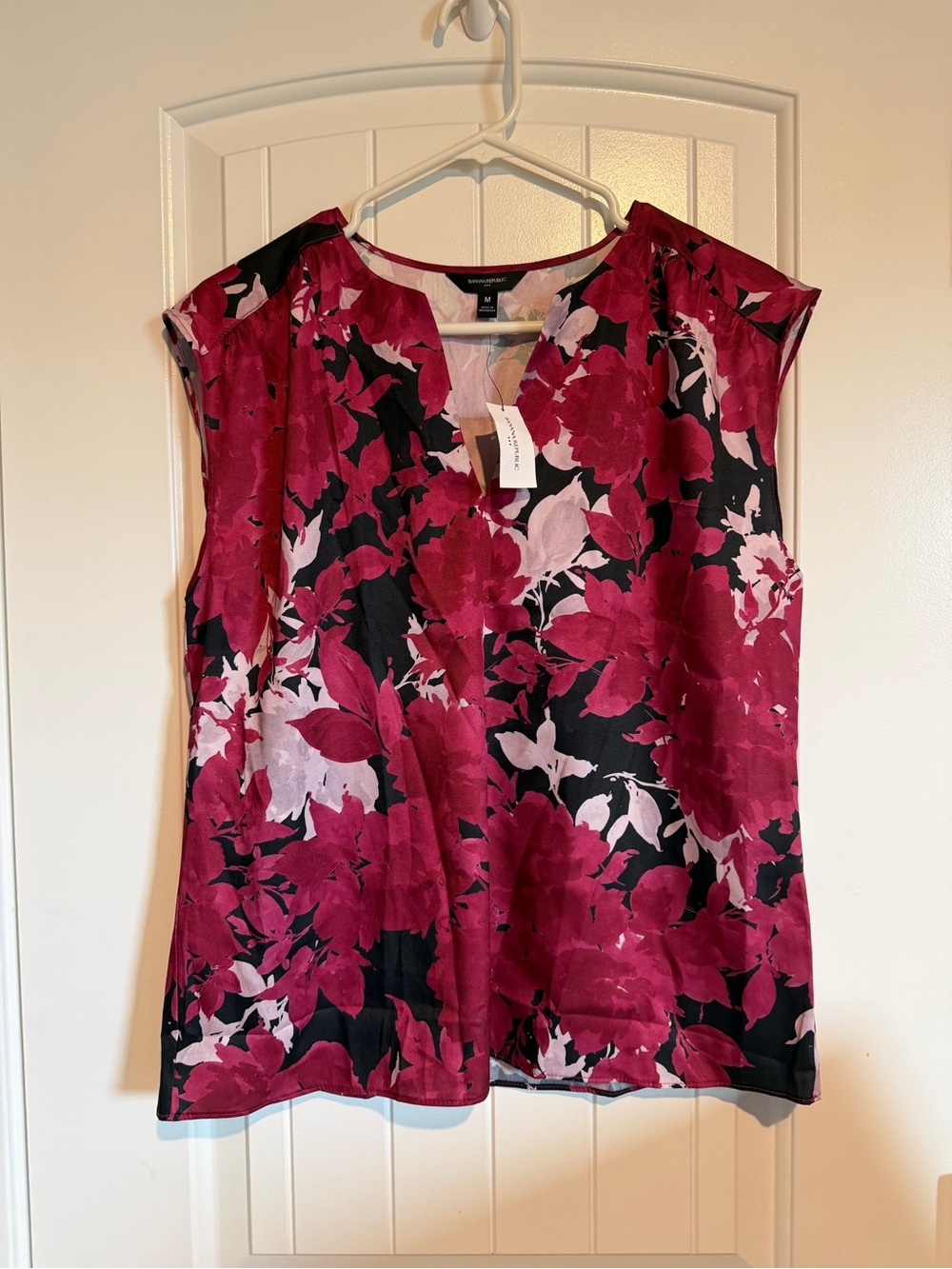 Banana Republic Magenta Black Floral Sleeveless Blouse